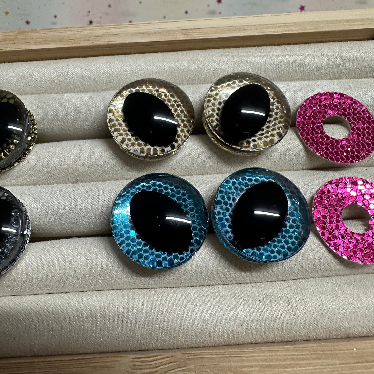 Dragon/Cat/Alien Sinker Safety eyes 5 pairs 14mm -30mm - 5 Prism Plate options *NEW Pack size*