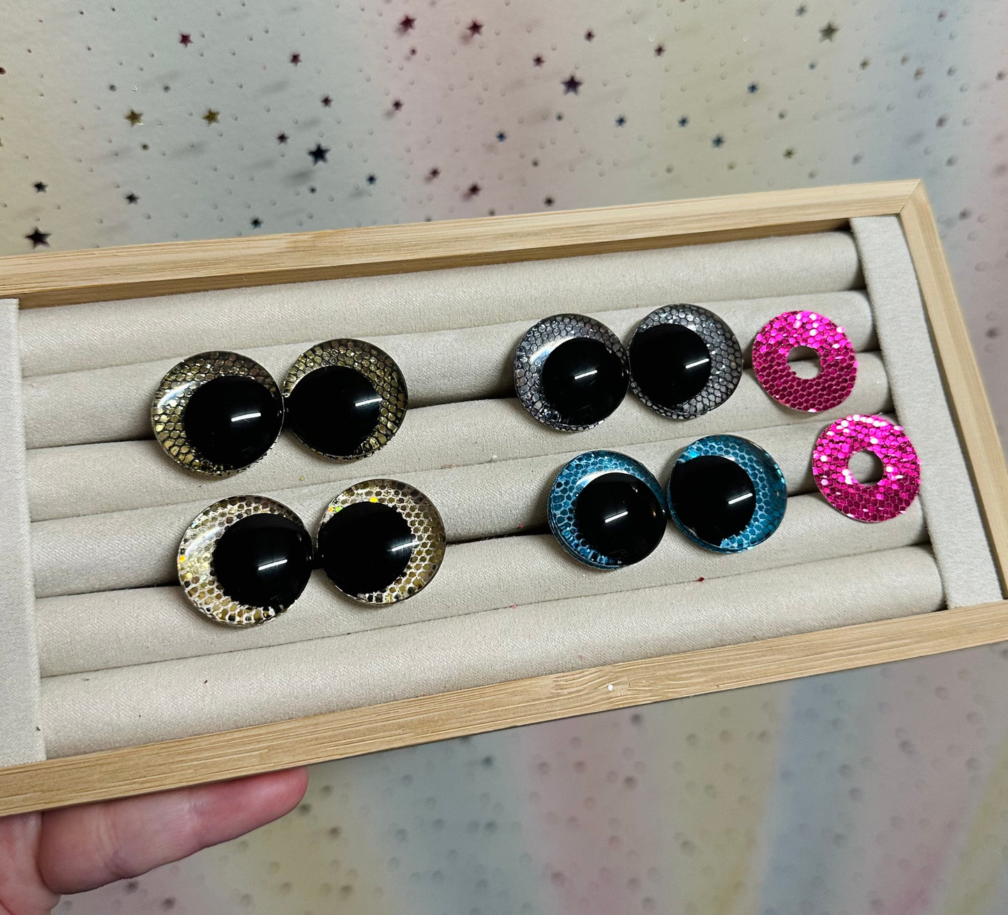 Off Centre Pupil Sinker Safety eyes 5 pairs 14-35mm- 5Pk Prism Plates included *NEW Pack Size*