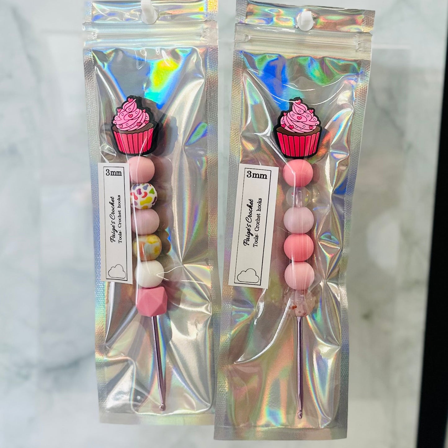 Silicone Bead ergonomic Crochet hook - 3mm - 5mm - Valentines treats