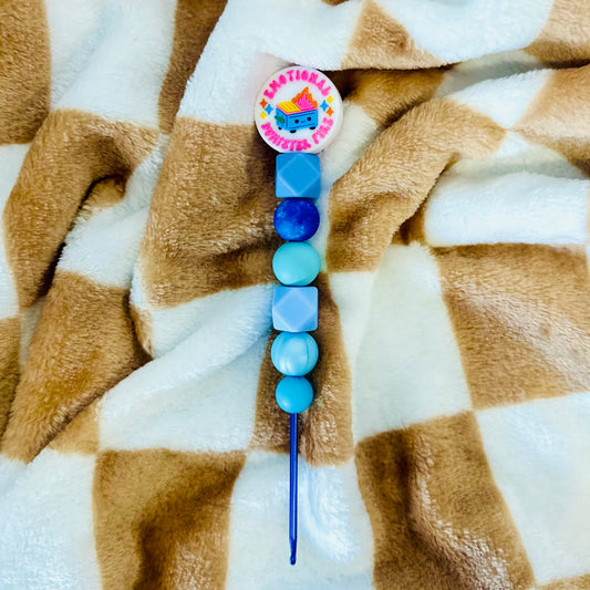 Silicone Bead ergonomic Crochet hook - 3mm - 5mm - Emotional Dumpster Fire